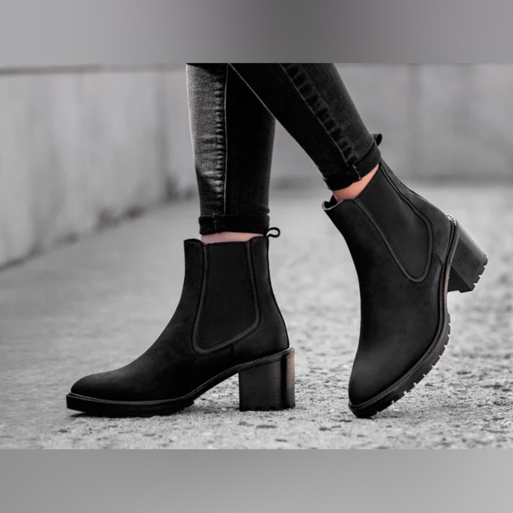 Thursday Women's Chelsea Block Heel Ankle Boots